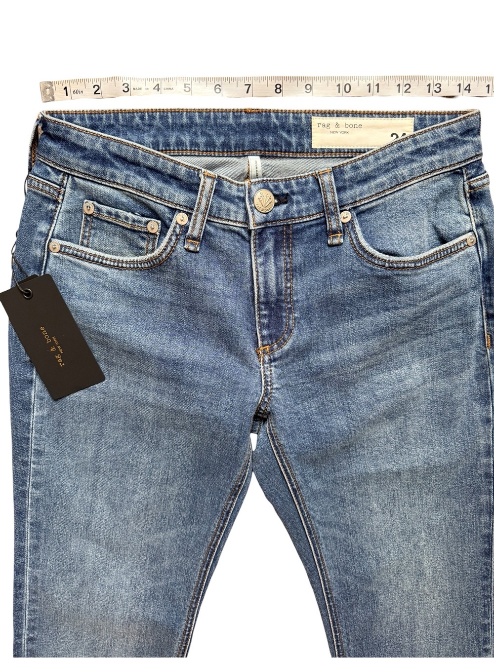 NWT Rag & Bone Dre Low Rise Boyfriend Jeans Size 24 Medium Wash - Picture 6 of 14